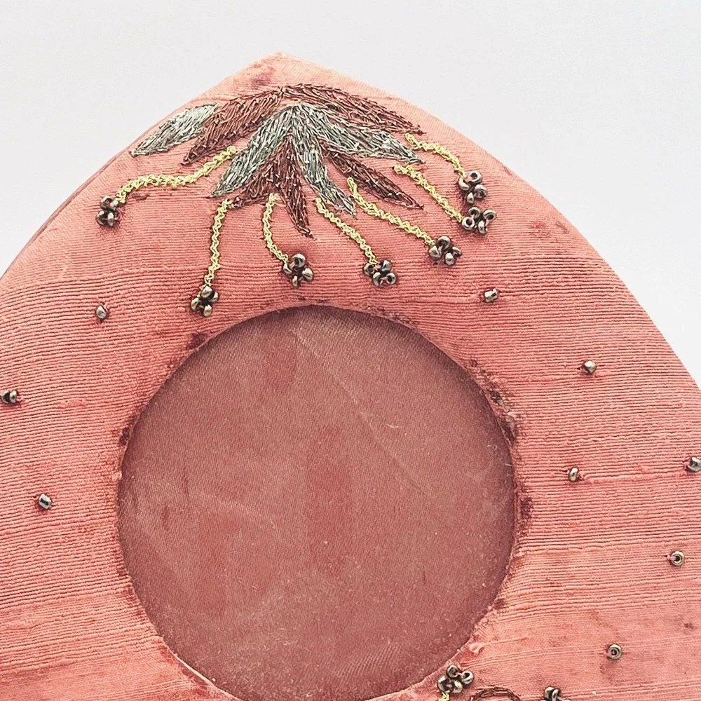Vintage Arch Picture Frame Embroidered Beaded Pink‎ Floral Tabletop Circle Photo